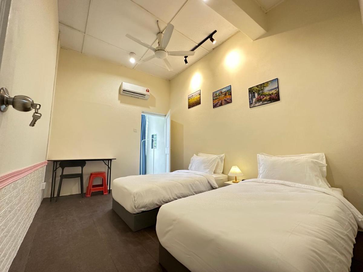 Ww Hostel 22A Private Shower George Town Buitenkant foto