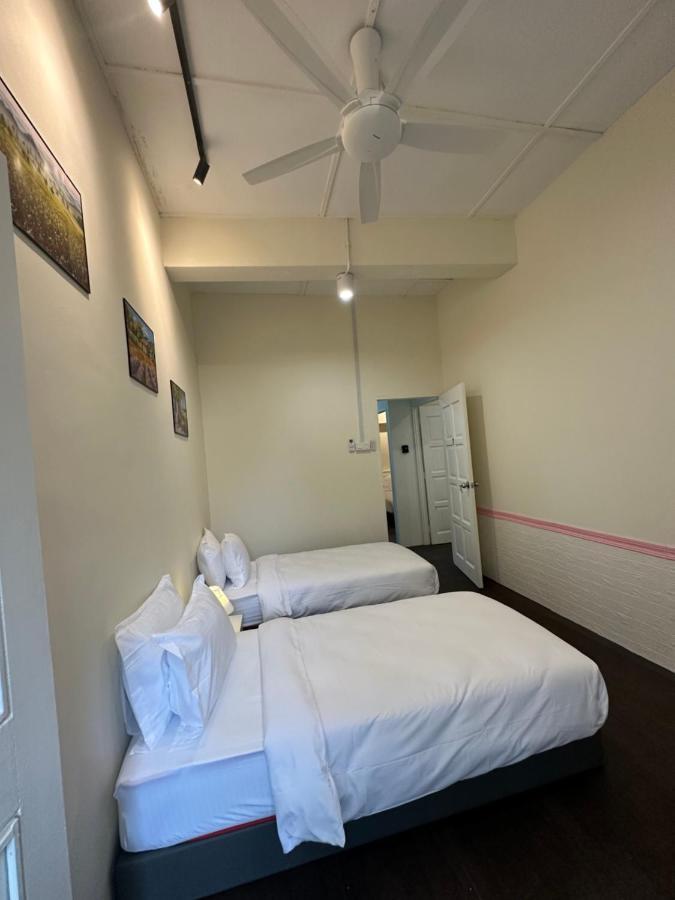 Ww Hostel 22A Private Shower George Town Buitenkant foto